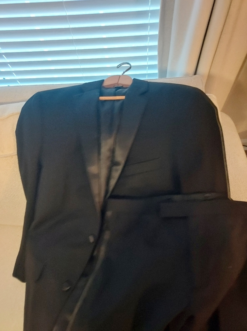 Marc Anthony Black Men's Tuxedo - Timeless Formal Jacket And matching Pants.
